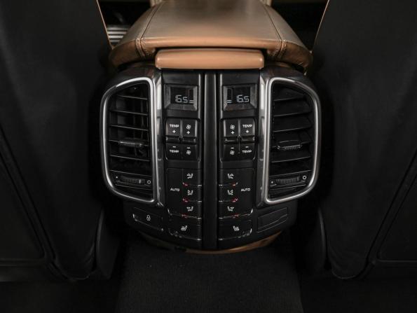 Porsche Cayenne II (958) с пробегом 2014 года, цена 3 715 000 рублей, 235291 км, внедорожник, Автокод Объявления