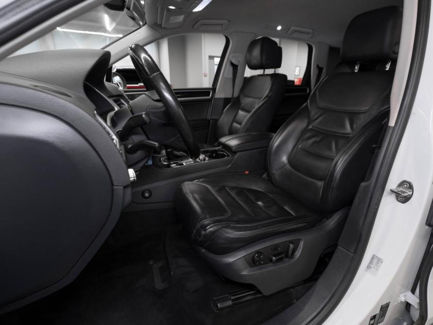 Volkswagen Touareg II Рестайлинг Москва  - изображение 9