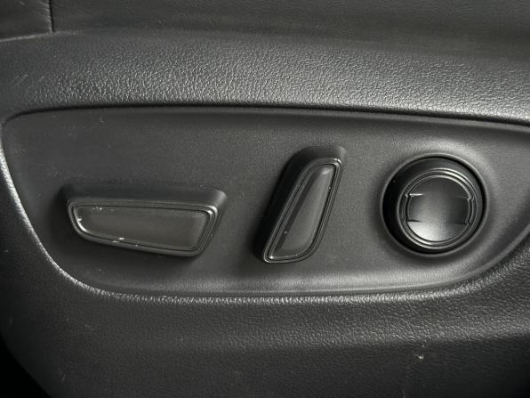 Toyota Land Cruiser 300 Series с пробегом 2021 года, цена 11 500 000 рублей, 44875 км, внедорожник, Автокод Объявления