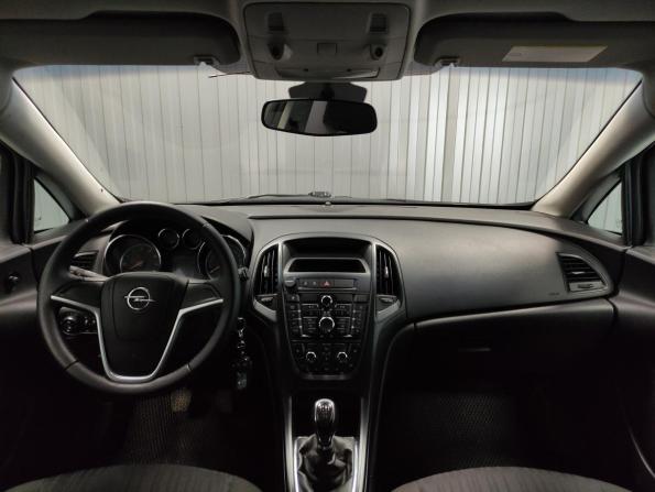 Opel Astra J с пробегом 2011 года, цена 515 000 рублей, 236430 км, хэтчбек, Автокод Объявления