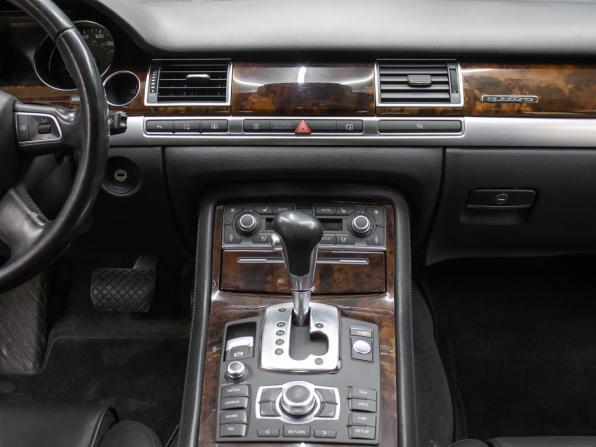 Audi A8 II (D3) Рестайлинг 2 с пробегом 2008 года, цена 979 000 рублей, 177000 км, седан, Автокод Объявления