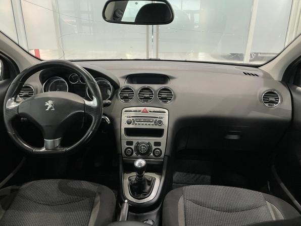 Peugeot 408 I Рестайлинг с пробегом 2018 года, цена 724 000 рублей, 200450 км, седан, Автокод Объявления