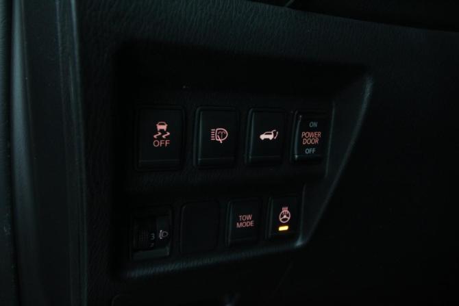 Nissan Pathfinder IV с пробегом 2015 года, цена 1 900 000 рублей, 162090 км, внедорожник, Автокод Объявления