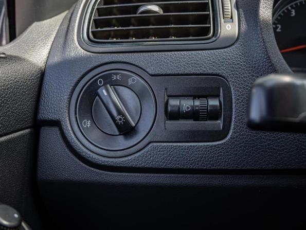 Volkswagen Polo V с пробегом 2012 года, цена 700 000 рублей, 200611 км, седан, Автокод Объявления