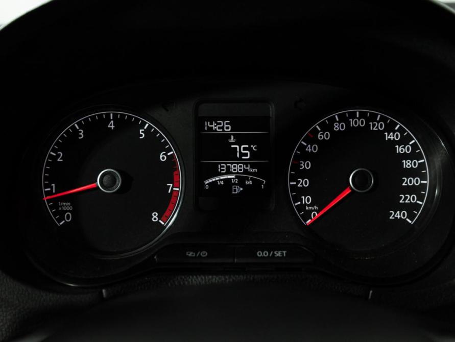 Volkswagen Polo V Рестайлинг Санкт-Петербург  - изображение 13