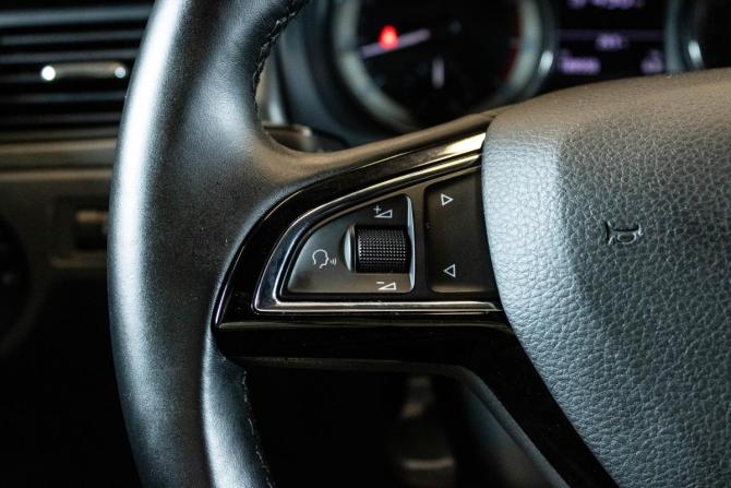 Skoda Rapid I Рестайлинг с пробегом 2018 года, цена 1 189 000 рублей, 189550 км, лифтбек, Автокод Объявления