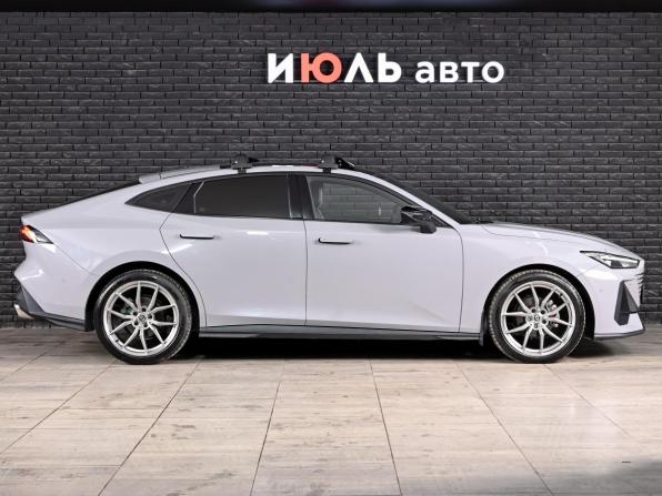 Changan UNI-V I с пробегом 2023 года, цена 2 130 000 рублей, 53886 км, лифтбек, Автокод Объявления