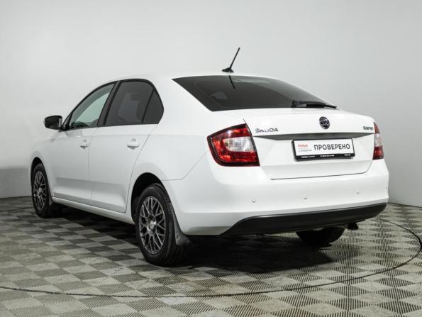 Skoda Rapid I Рестайлинг с пробегом 2017 года, цена 1 150 000 рублей, 71700 км, лифтбек, Автокод Объявления