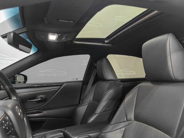 Lexus ES VII с пробегом 2019 года, цена 4 090 000 рублей, 63000 км, седан, Автокод Объявления