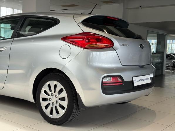 Kia Ceed II Рестайлинг с пробегом 2016 года, цена 960 000 рублей, 172800 км, хэтчбек, Автокод Объявления