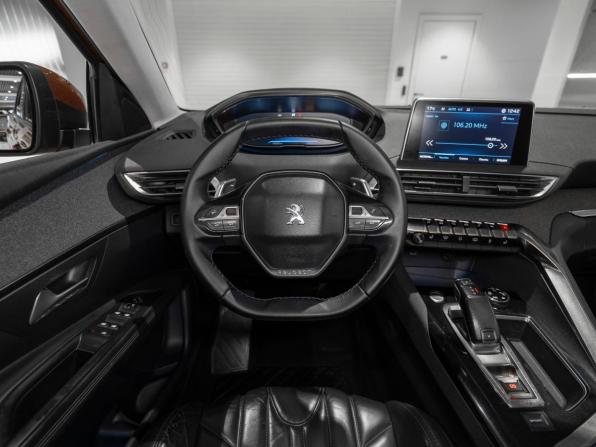 Peugeot 3008 II с пробегом 2017 года, цена 1 645 000 рублей, 144274 км, внедорожник, Автокод Объявления