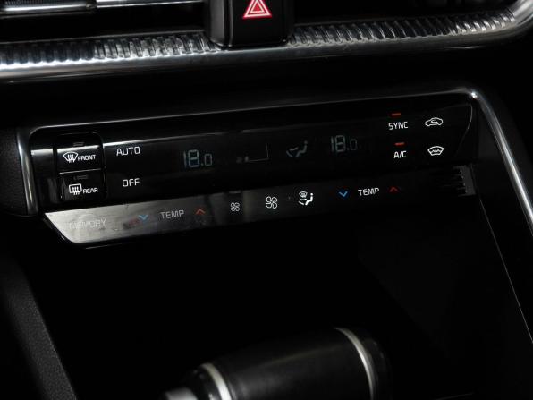 Kia K5 III с пробегом 2021 года, цена 2 548 000 рублей, 122494 км, седан, Автокод Объявления