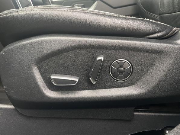 Ford Explorer V Рестайлинг с пробегом 2018 года, цена 2 399 000 рублей, 190360 км, внедорожник, Автокод Объявления