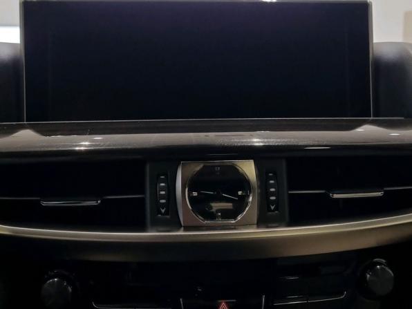 Lexus LX III Рестайлинг 2 с пробегом 2015 года, цена 7 990 000 рублей, 75000 км, внедорожник, Автокод Объявления