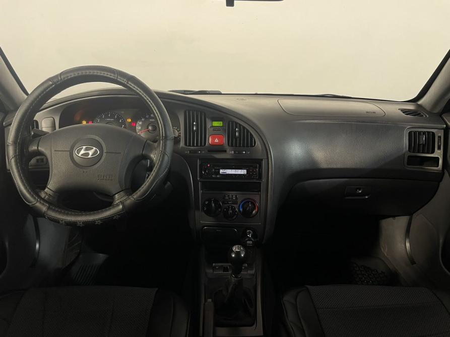 Hyundai Elantra III (XD2) Рестайлинг Великий Новгород  - изображение 9