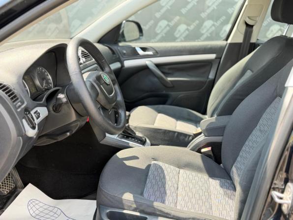 Skoda Octavia II (A5) Рестайлинг с пробегом 2011 года, цена 740 000 рублей, 163000 км, лифтбек, Автокод Объявления