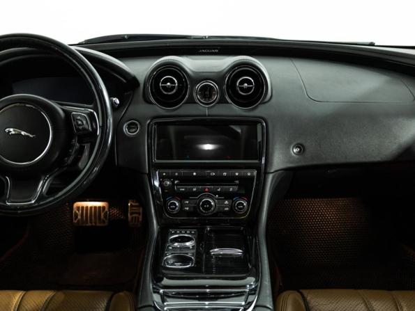Jaguar XJ IV (X351) Рестайлинг с пробегом 2016 года, цена 1 950 000 рублей, 170929 км, седан, Автокод Объявления