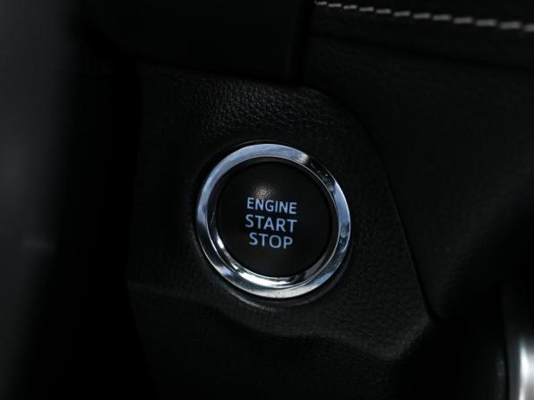 Toyota RAV4 V (XA50) с пробегом 2021 года, цена 3 719 000 рублей, 65514 км, внедорожник, Автокод Объявления