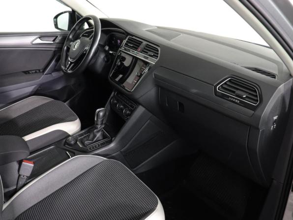 Volkswagen Tiguan II с пробегом 2020 года, цена 3 030 000 рублей, 87550 км, внедорожник, Автокод Объявления