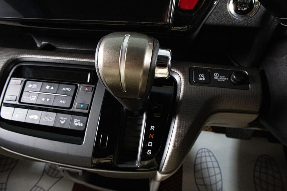 Honda Stepwgn V Сургут  - изображение 15