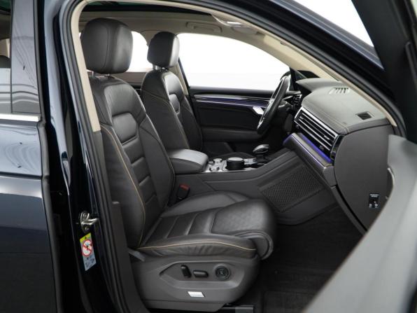 Volkswagen Touareg III с пробегом 2019 года, цена 4 246 900 рублей, 169765 км, внедорожник, Автокод Объявления