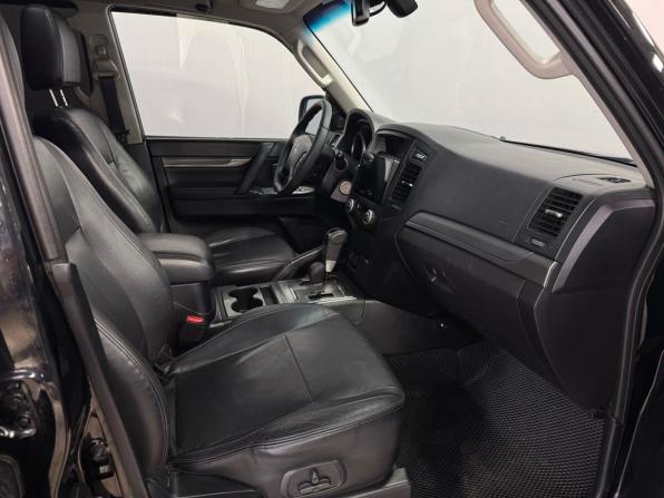 Mitsubishi Pajero IV с пробегом 2011 года, цена 2 190 000 рублей, 219016 км, внедорожник, Автокод Объявления