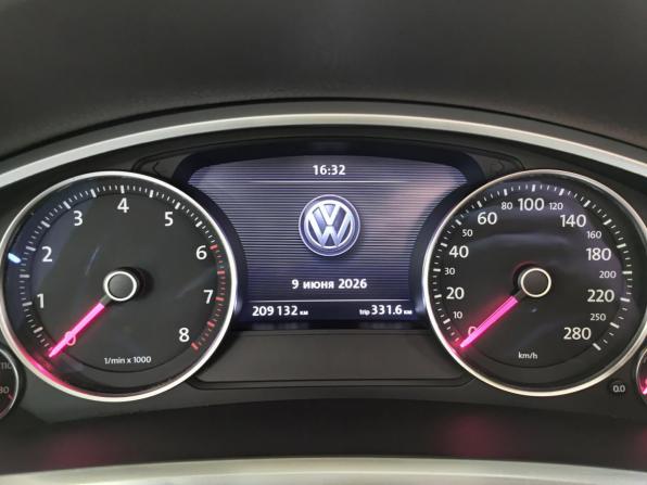 Volkswagen Touareg II с пробегом 2013 года, цена 2 250 000 рублей, 209130 км, внедорожник, Автокод Объявления