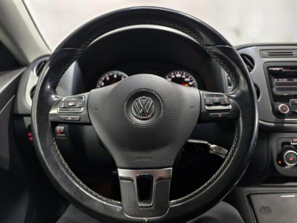 Volkswagen Tiguan I Рестайлинг с пробегом 2015 года, цена 1 452 000 рублей, 212847 км, внедорожник, Автокод Объявления