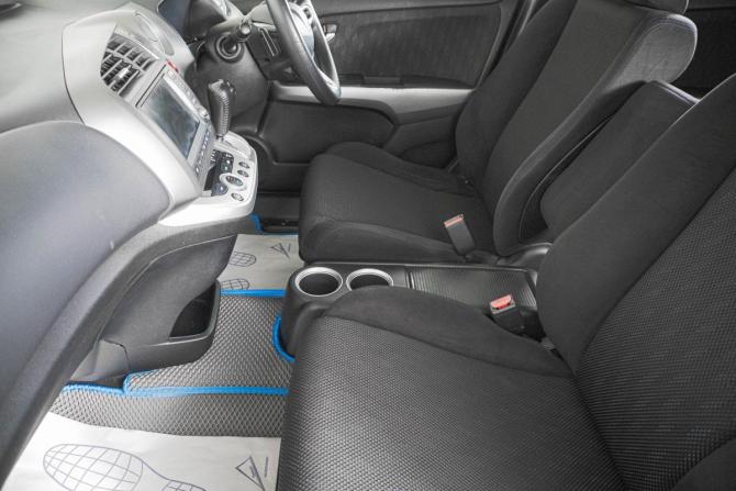Honda Stream II Рестайлинг с пробегом 2012 года, цена 1 309 000 рублей, 140000 км, компактвэн, Автокод Объявления