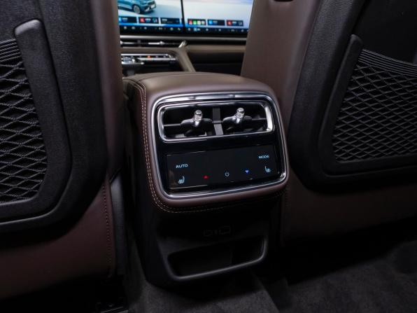 Geely Monjaro I Рестайлинг 2 с пробегом 2026 года, цена 4 300 000 рублей, 50 км, внедорожник, Автокод Объявления
