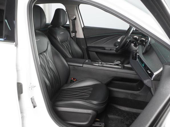 Chery Arrizo 8 с пробегом 2023 года, цена 2 049 000 рублей, 61586 км, седан, Автокод Объявления
