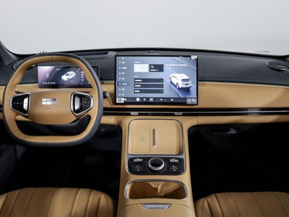 Geely Galaxy Starship 7 с пробегом 2025 года, цена 3 299 000 рублей, 2300 км, внедорожник, Автокод Объявления