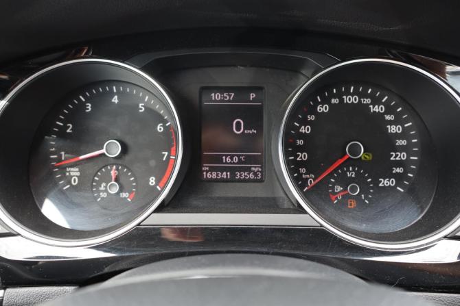Volkswagen Jetta VI Рестайлинг с пробегом 2016 года, цена 1 149 000 рублей, 167000 км, седан, Автокод Объявления