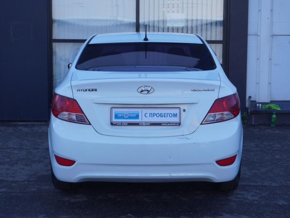 Hyundai Solaris I с пробегом 2013 года, цена 670 000 рублей, 170835 км, седан, Автокод Объявления