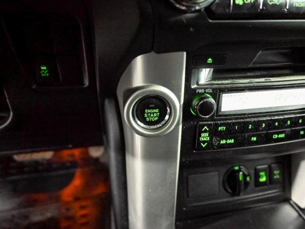 Toyota Land Cruiser Prado 150 Series с пробегом 2011 года, цена 2 800 000 рублей, 176939 км, внедорожник, Автокод Объявления