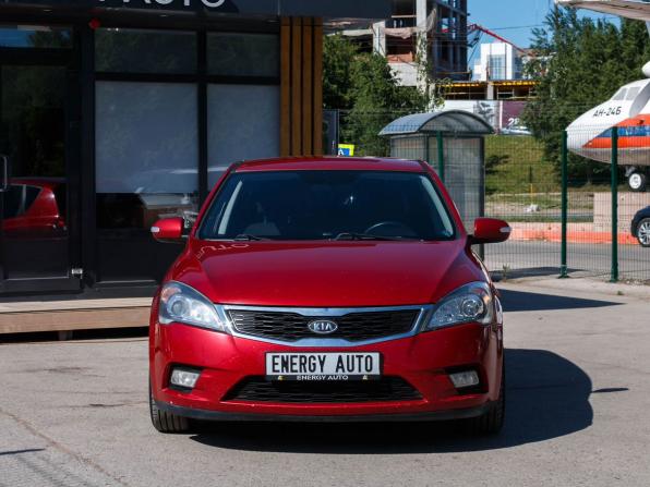 Kia Ceed I Рестайлинг с пробегом 2010 года, цена 770 000 рублей, 174837 км, хэтчбек, Автокод Объявления