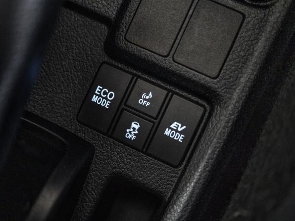 Toyota Corolla XI (E160 E170) Рестайлинг 2 с пробегом 2017 года, цена 1 190 500 рублей, 173081 км, универсал, Автокод Объявления