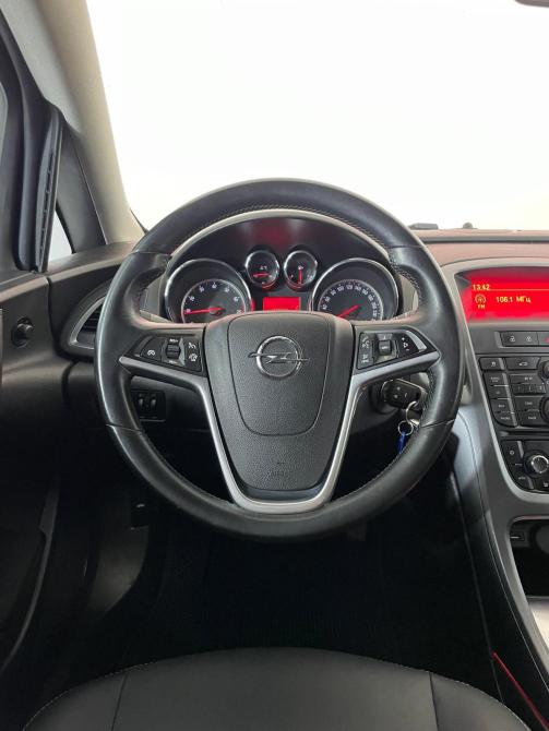 Opel Astra J Рестайлинг Воронеж  - изображение 11