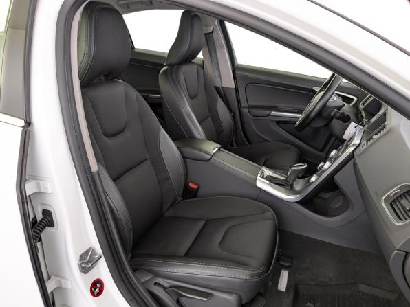 Volvo S60 II Рестайлинг с пробегом 2017 года, цена 2 100 000 рублей, 61101 км, седан, Автокод Объявления