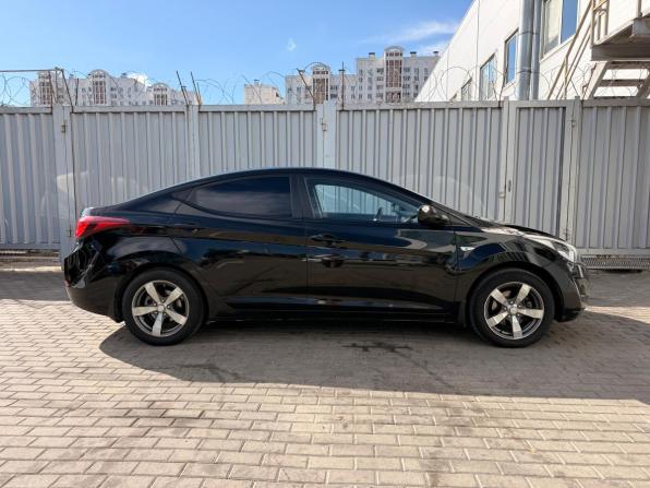 Hyundai Elantra V (MD) Рестайлинг с пробегом 2015 года, цена 1 095 000 рублей, 201506 км, седан, Автокод Объявления