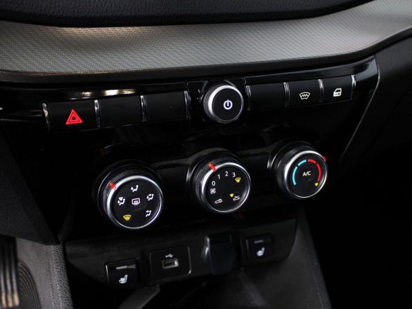 Lada (ВАЗ) Vesta I Рестайлинг (NG) с пробегом 2024 года, цена 1 270 000 рублей, 39500 км, седан, Автокод Объявления