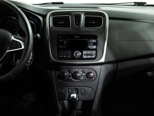 Renault Logan II Рестайлинг с пробегом 2021 года, цена 1 289 777 рублей, 86383 км, седан, Автокод Объявления