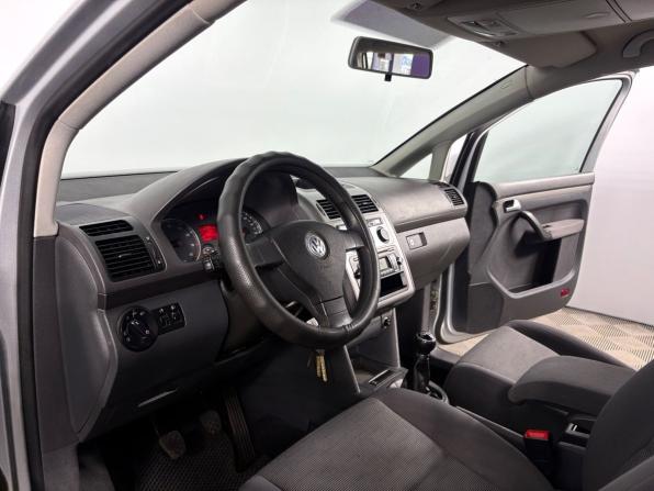 Volkswagen Touran I Рестайлинг с пробегом 2008 года, цена 780 000 рублей, 144622 км, компактвэн, Автокод Объявления