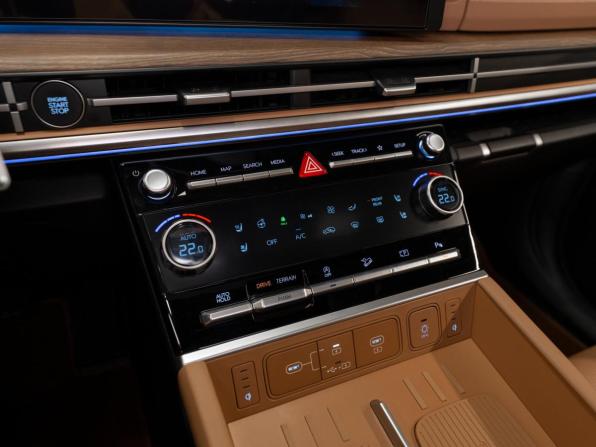 Hyundai Santa Fe V (MX5) с пробегом 2025 года, цена 5 450 000 рублей, 11219 км, внедорожник, Автокод Объявления