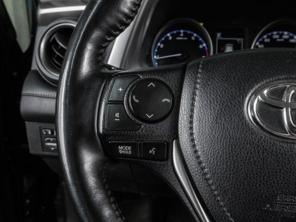 Toyota RAV4 IV (XA40) Рестайлинг с пробегом 2017 года, цена 2 699 000 рублей, 121676 км, внедорожник, Автокод Объявления