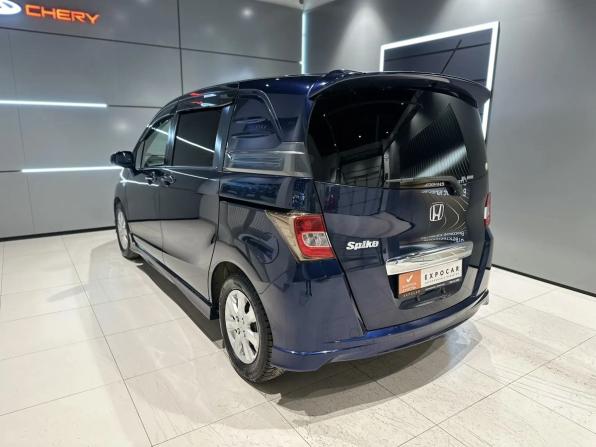 Honda Freed I с пробегом 2010 года, цена 1 005 000 рублей, 196400 км, компактвэн, Автокод Объявления