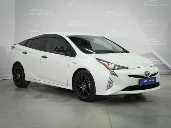 Toyota Prius IV (XW50) с пробегом 2017 года, цена 1 840 000 рублей, 140000 км, лифтбек, Автокод Объявления