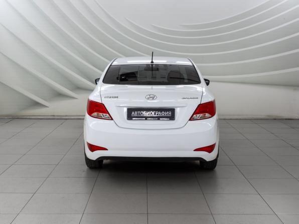Hyundai Solaris I Рестайлинг с пробегом 2015 года, цена 878 000 рублей, 165377 км, седан, Автокод Объявления