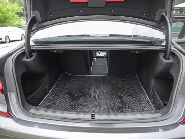 BMW 3 серии VII (G2x) с пробегом 2021 года, цена 3 586 000 рублей, 109725 км, седан, Автокод Объявления