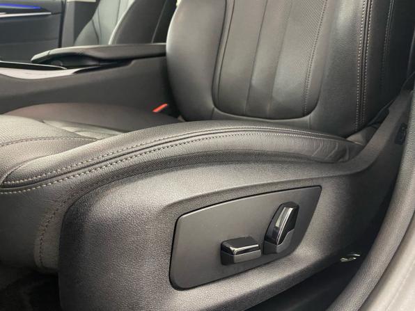 BMW 5 серии VII (G30/G31/G38) Рестайлинг с пробегом 2021 года, цена 3 539 900 рублей, 80047 км, седан, Автокод Объявления